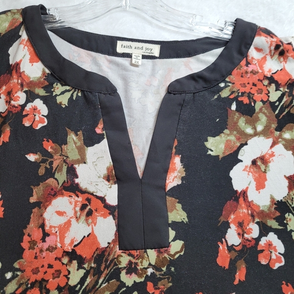 Faith And Joy Los Angeles Women's Floral HighLow 3/4 Sleeve Size 2XL Top - Picture 6 of 9